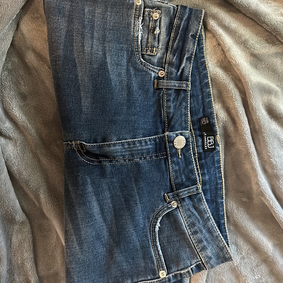 Blue biker jeans shorts, size 7/28 - Picture 4 of 4